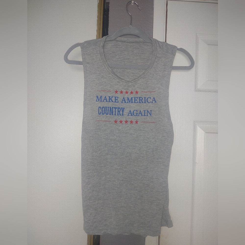 Gray Sleeveless Graphic Tank Top